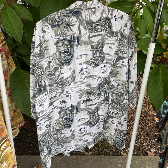 Men’s Vintage Hawaiian shirt - Picture 5 of 6